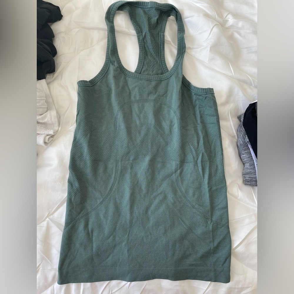 Lululemon Swiftly Racerback tank